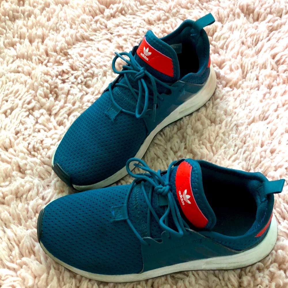 ADIDAS SNEAKERS